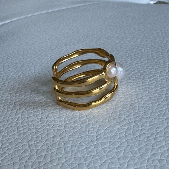 Gold and Pearl Statement Adjustable Ring 18k Gold Plated New - Picture 4 of 7